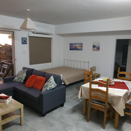 Adonis Apartment 파포스 외부 사진