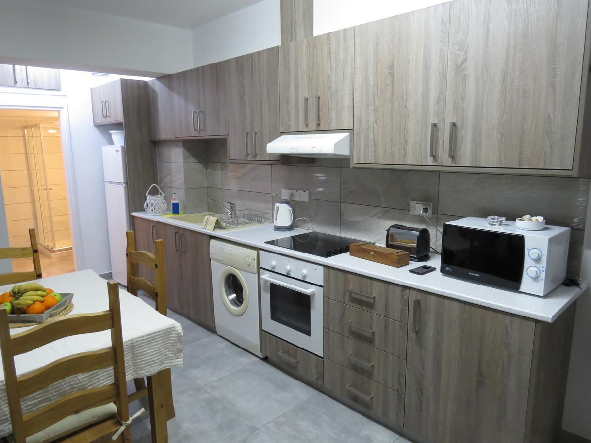 Adonis Apartment 파포스 외부 사진