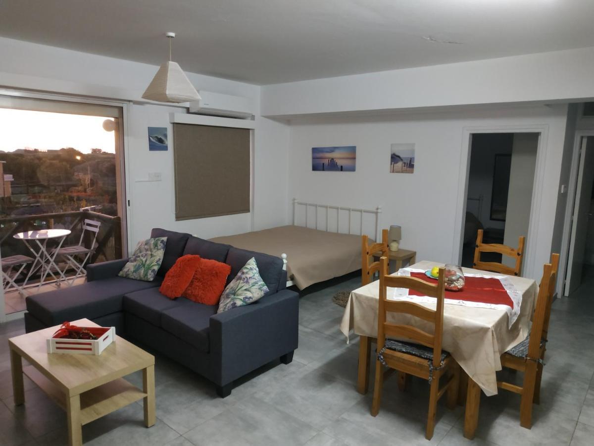 Adonis Apartment 파포스 외부 사진